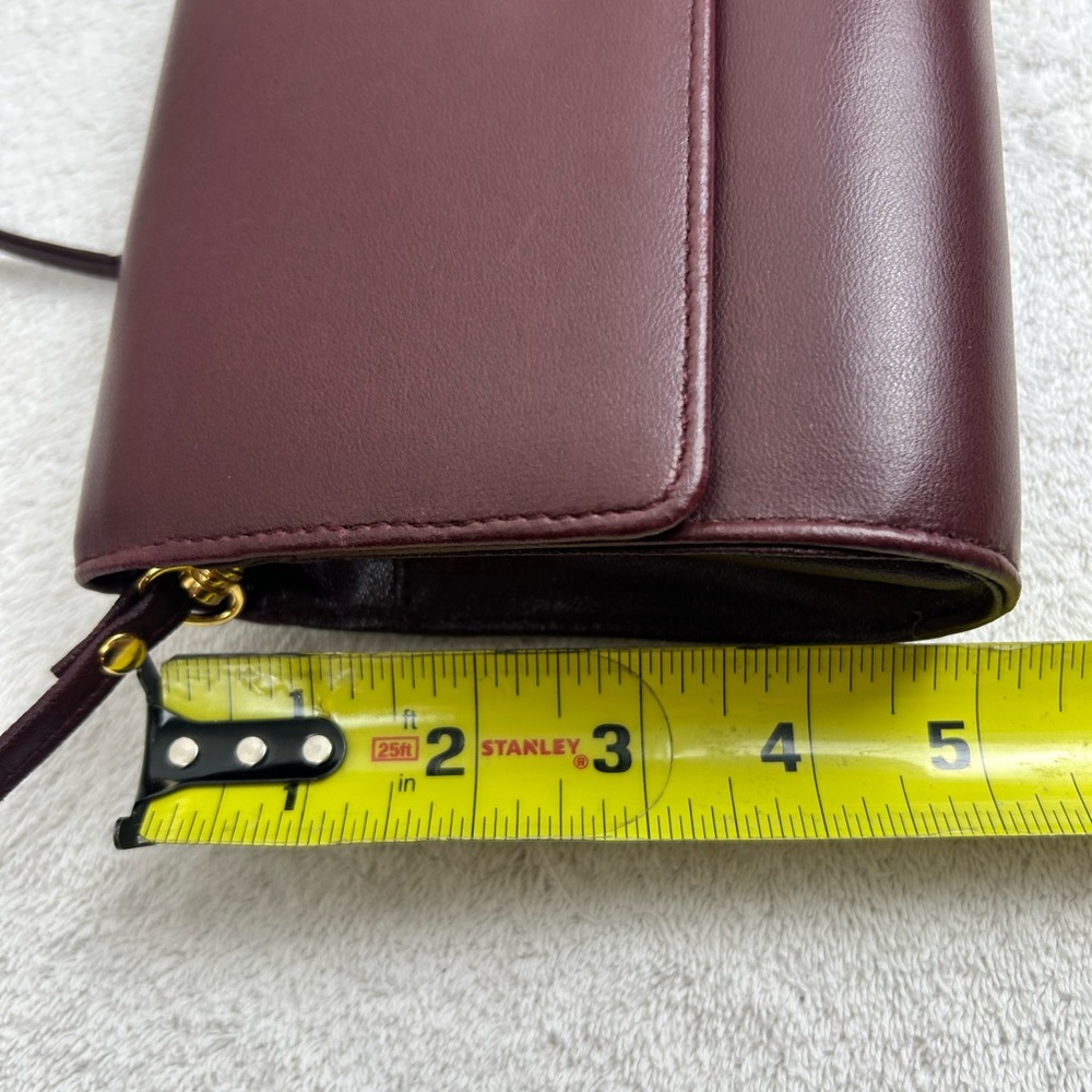 Vintage Buxton Crossbody Bag - Picture 10 of 16